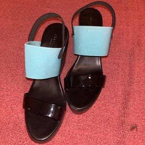 Charles David Wedges size 9
